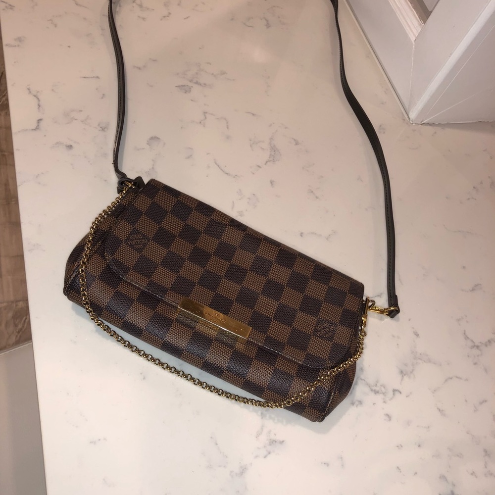 Louis Vuitton crossbody bag